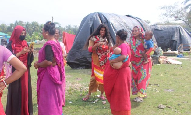 চরফ্যাসনে বেদেরা করোনার টিকা ছাড়াই ঘুরছে গ্রামাঞ্চলে, স্বাস্থ্যঝুকি কমাতে টিকার আওতায় আসতে বেড়েছে আগ্রহ