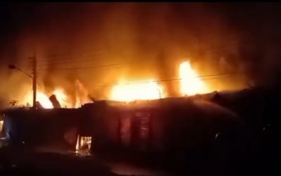 চরফ্যাসনে ভয়াবহ অগ্নিকান্ডে ১০ টি দোকান পুড়ে ছাই