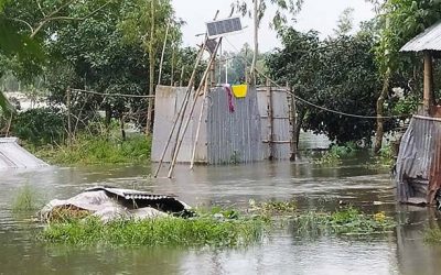নিম্নচাপের প্রভাবে প্লাবিত হয়ে পানিবন্দী চরফ্যাসনের হাজারো মানুষ