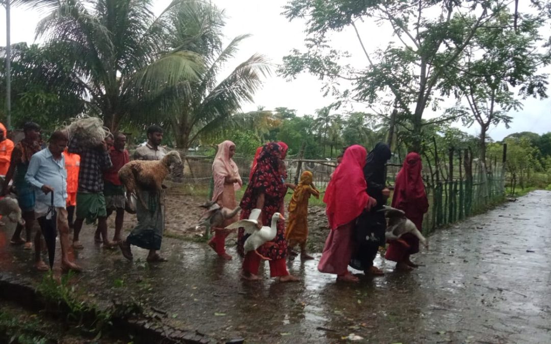 ঘূর্ণিঝড় ‘হামুন’ মোকাবেলায় চরফ্যাসনের লোকজনকে নিরাপদে সরে যেতে মাইকিং; প্রস্তুত ১৬৫ টি আশ্রয়কেন্দ্র