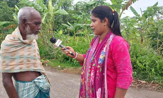 বন্যার পানিতে চোখের সামনে দুই ভাই ও দুই বোনকে ভেসে যেতে দেখেছেন শুক্কুর মিয়া