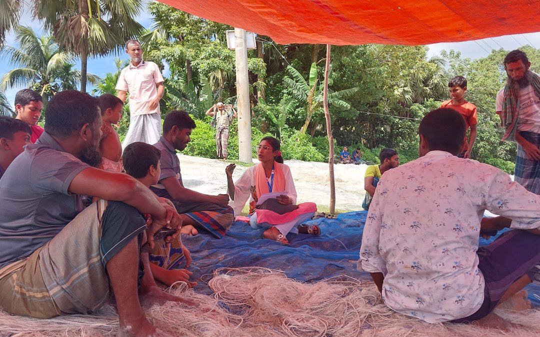 চরফ্যাশন উপজেলার মৎস্যঘাটগুলো ঘুরে দেখা গেছে ২২ দিনের নিষেধাজ্ঞায় জেলেদের চোখেমুখে দুশ্চিন্তার ছাপ