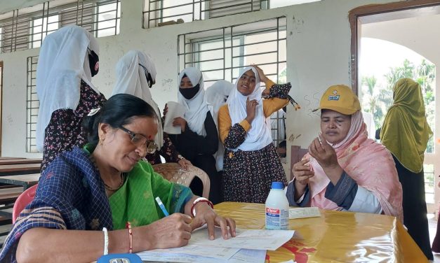 দাসকান্দি মাধ্যমিক বিদ্যালয়ে টাইফয়েড টিকাদান কার্যক্রম সুষ্ঠুভাবে সম্পূর্ণ