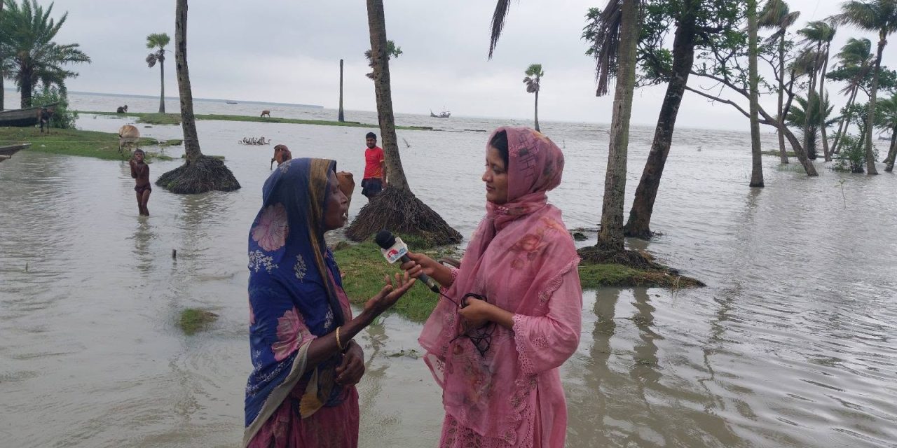 বৈরী আবহাওয়া ও সতর্ক সংকেতের কারণে সমুদ্রে যাচ্ছেন না চরফ্যাশনের জেলেরা